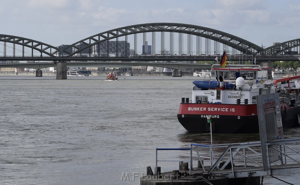 Schiff 1 Koeln in Hoehe der Koelner Zoobruecke P275.JPG - Miklos Laubert